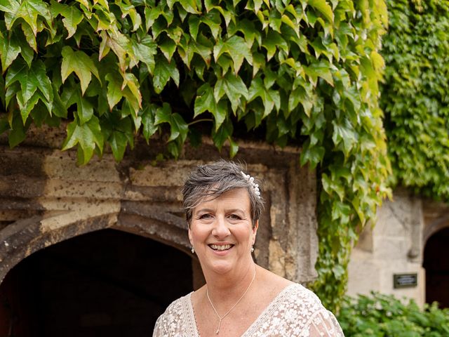Tim and Lis 's Wedding in Thornbury, Gloucestershire 6