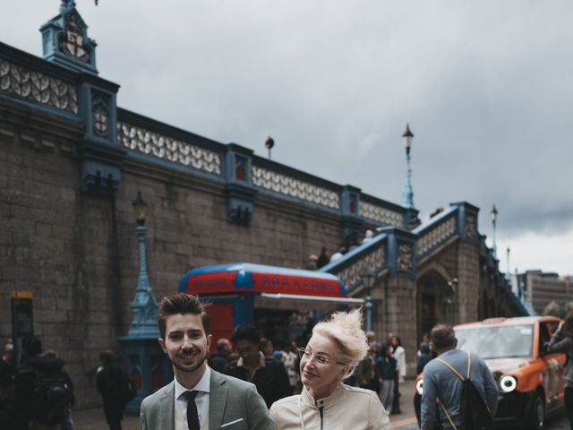 Denys and Emily's Wedding in London Bridge, East Central London 11