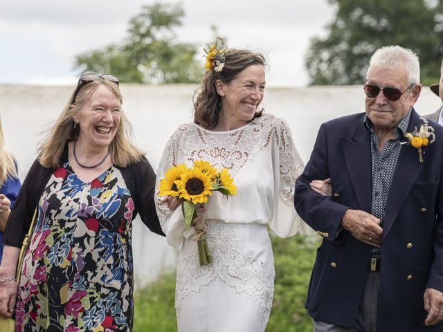 Sally and Dan&apos;s Wedding in Keynsham, Bristol 6