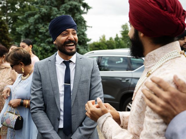 Ishvinder and Nisha's Wedding in Hemel Hempstead, Hertfordshire 7