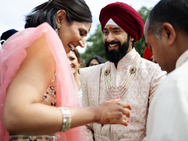 Ishvinder and Nisha's Wedding in Hemel Hempstead, Hertfordshire 15