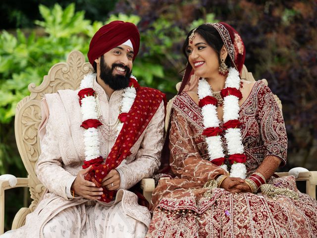Ishvinder and Nisha's Wedding in Hemel Hempstead, Hertfordshire 43