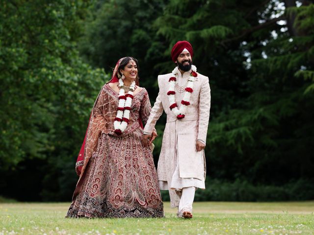 Ishvinder and Nisha's Wedding in Hemel Hempstead, Hertfordshire 63