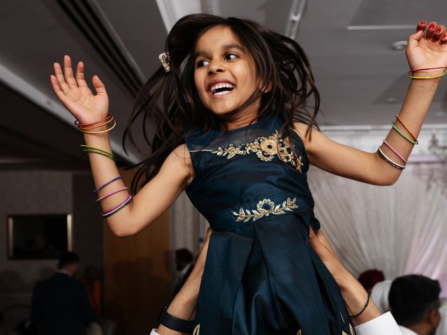 Ishvinder and Nisha's Wedding in Hemel Hempstead, Hertfordshire 98