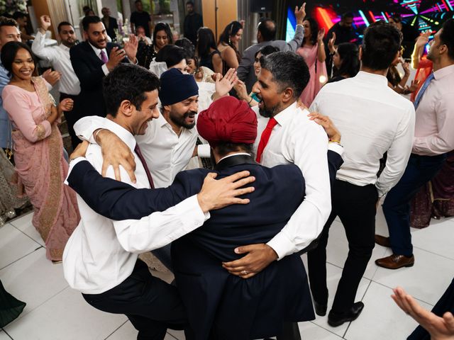 Ishvinder and Nisha's Wedding in Hemel Hempstead, Hertfordshire 99