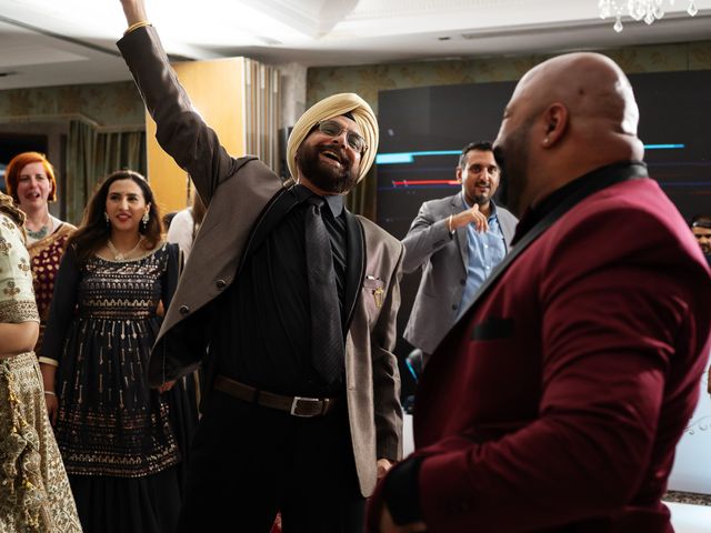Ishvinder and Nisha's Wedding in Hemel Hempstead, Hertfordshire 104