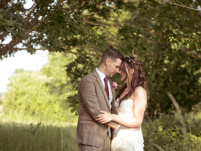 Natalie and Ben&apos;s Wedding in Stratford on Avon, Warwickshire 16