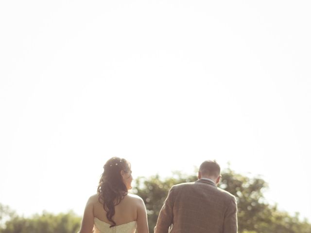 Natalie and Ben&apos;s Wedding in Stratford on Avon, Warwickshire 19