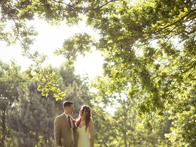 Natalie and Ben&apos;s Wedding in Stratford on Avon, Warwickshire 21