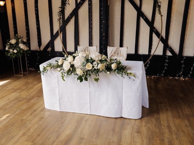 George and Molly&apos;s Wedding in Maldon, Essex 4
