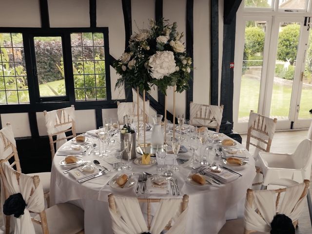George and Molly&apos;s Wedding in Maldon, Essex 6