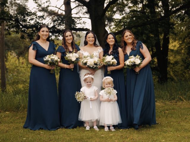 George and Molly&apos;s Wedding in Maldon, Essex 8