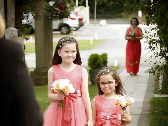 Vicky and Steven&apos;s Wedding in Wetherby, West Yorkshire 3