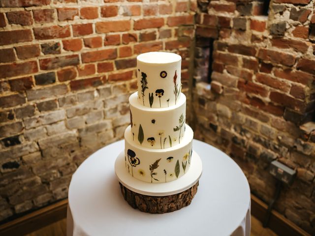 Julian and Vicky's Wedding in Wasing, Berkshire 25