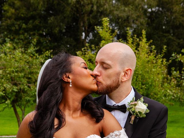 Matthew and Virginia&apos;s Wedding in Clitheroe, Lancashire 36