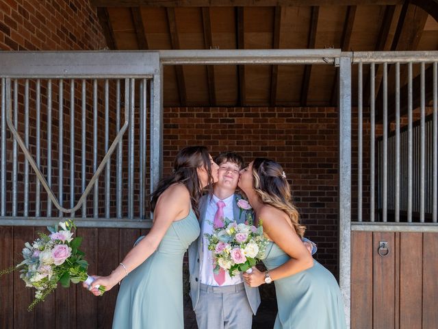Nicola Bond and Gary's Wedding in Leicester, Leicestershire 24