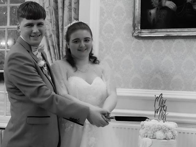 Megan and Cody&apos;s Wedding in Retford, Nottinghamshire 17