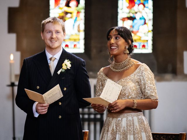 Will and Rebecca's Wedding in Stowe, Buckinghamshire 22