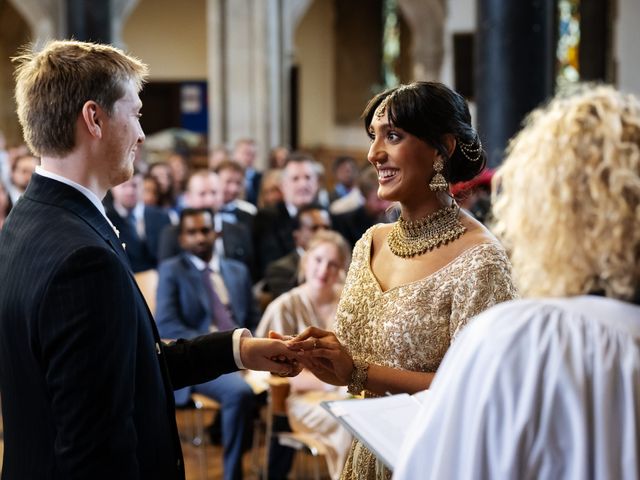 Will and Rebecca's Wedding in Stowe, Buckinghamshire 30