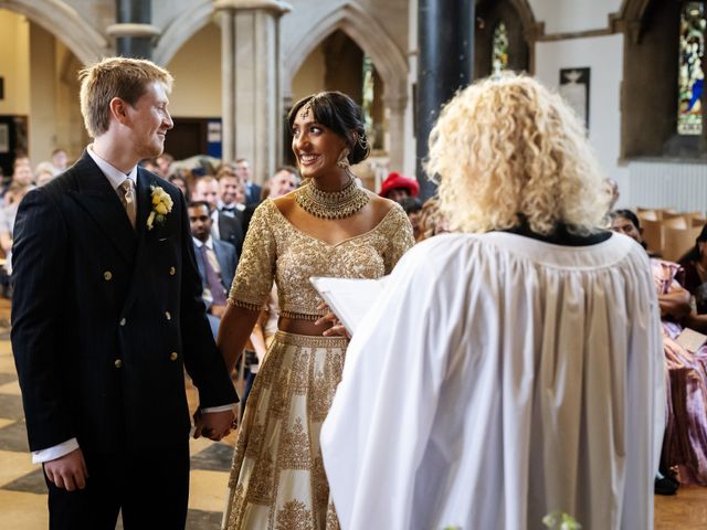 Will and Rebecca's Wedding in Stowe, Buckinghamshire 31