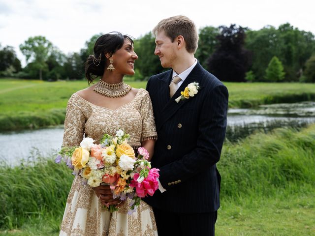 Will and Rebecca's Wedding in Stowe, Buckinghamshire 89