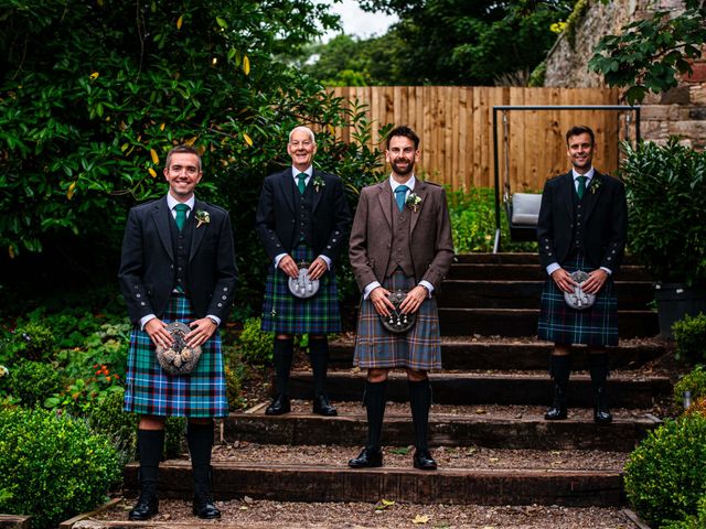 Keith and Amy&apos;s Wedding in Edinburgh, Lothian &amp; Borders 16