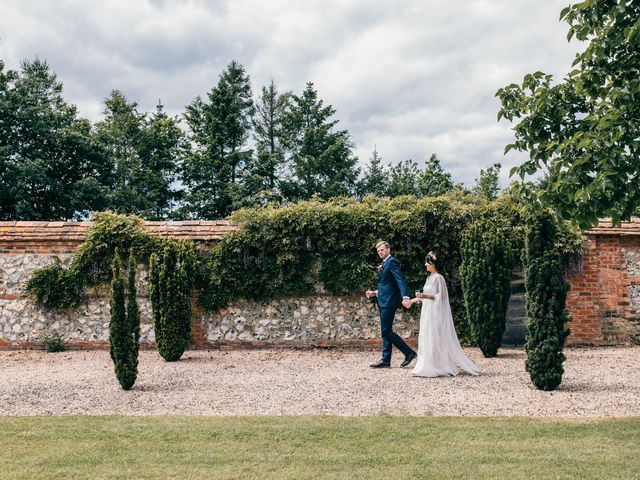 Hugh and Nimi&apos;s Wedding in Hungerford, Berkshire 23