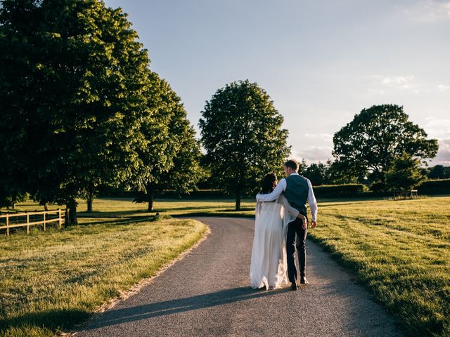 Hugh and Nimi&apos;s Wedding in Hungerford, Berkshire 31