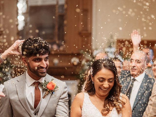 Manvir and Grishma&apos;s Wedding in Lower Froyle, Hampshire 58