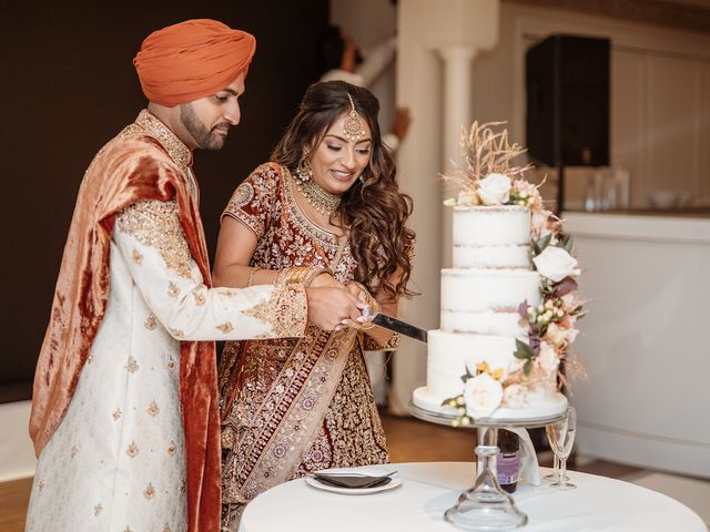 Manvir and Grishma&apos;s Wedding in Lower Froyle, Hampshire 138