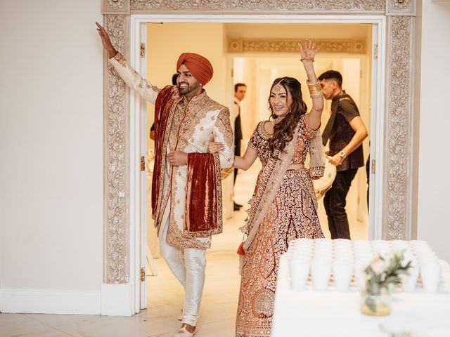 Manvir and Grishma&apos;s Wedding in Lower Froyle, Hampshire 142