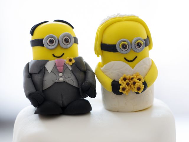 Pete and Vicky's Wedding in Hemel Hempstead, Hertfordshire 30