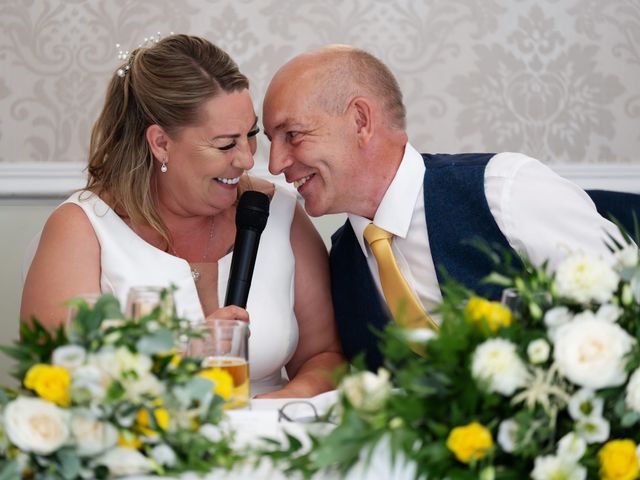 Pete and Vicky's Wedding in Hemel Hempstead, Hertfordshire 43