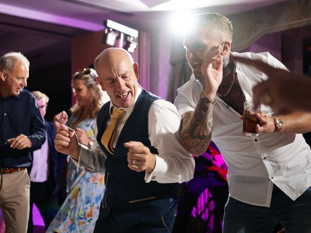 Pete and Vicky's Wedding in Hemel Hempstead, Hertfordshire 55