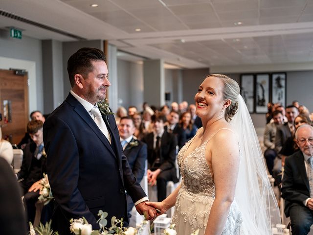 Steve and Holly&apos;s Wedding in Farnborough, Hampshire 11