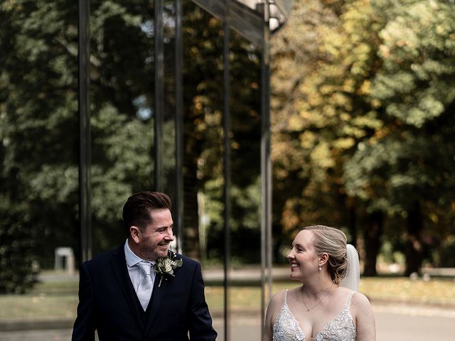 Steve and Holly&apos;s Wedding in Farnborough, Hampshire 27