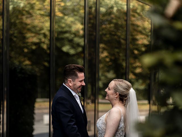 Steve and Holly&apos;s Wedding in Farnborough, Hampshire 28