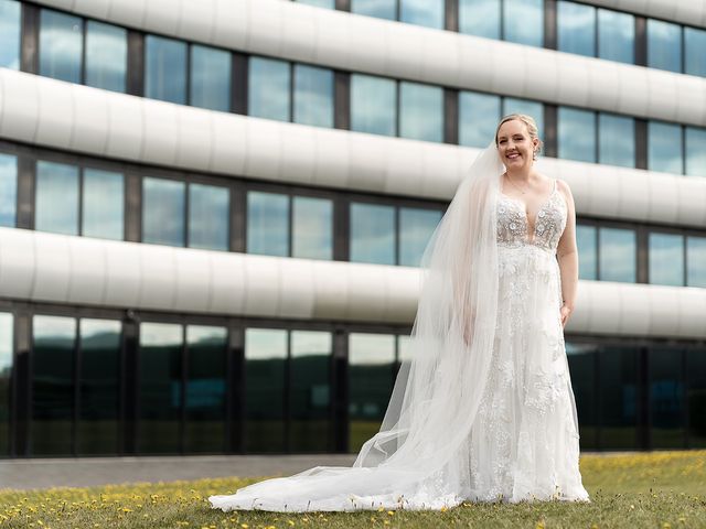 Steve and Holly&apos;s Wedding in Farnborough, Hampshire 32