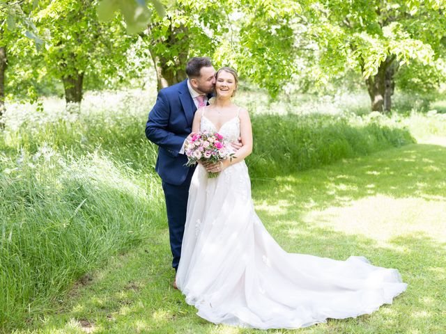 Lewis and Emma&apos;s Wedding in Daventry, Northamptonshire 20