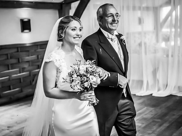 Simon and Henrietta&apos;s Wedding in Cirencester, Gloucestershire 15