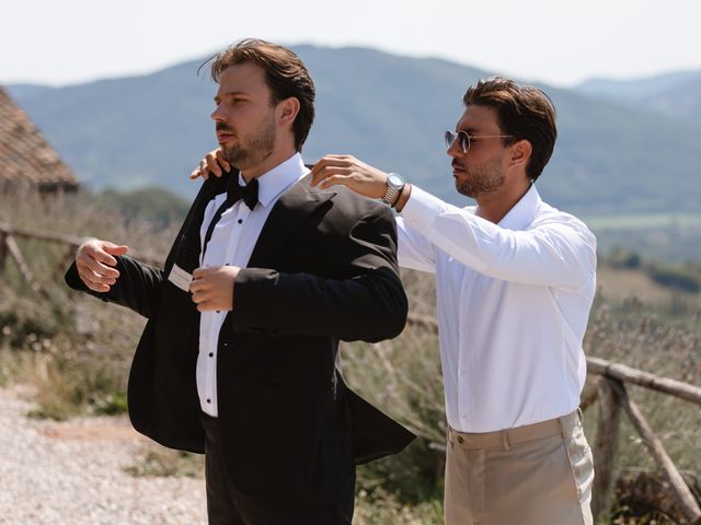 Kasjusz and Julia's Wedding in Umbria, Umbria 24