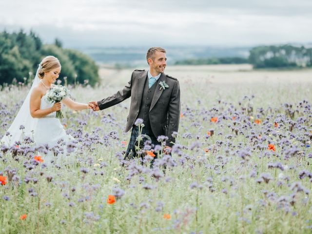 Roy and Jenna&apos;s Wedding in St.Andrews, Leven, Fife &amp; Angus 19