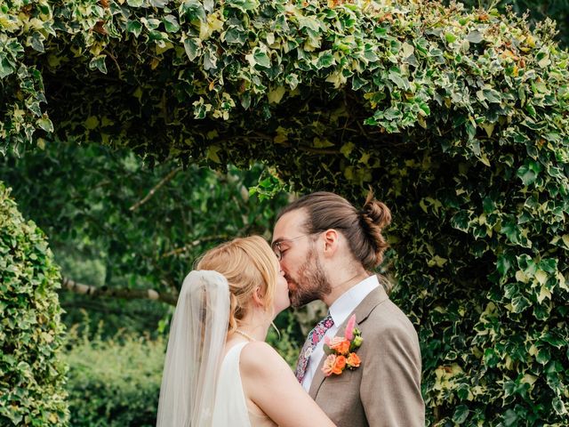 Tom and Ellie's Wedding in Tewin, Hertfordshire 35