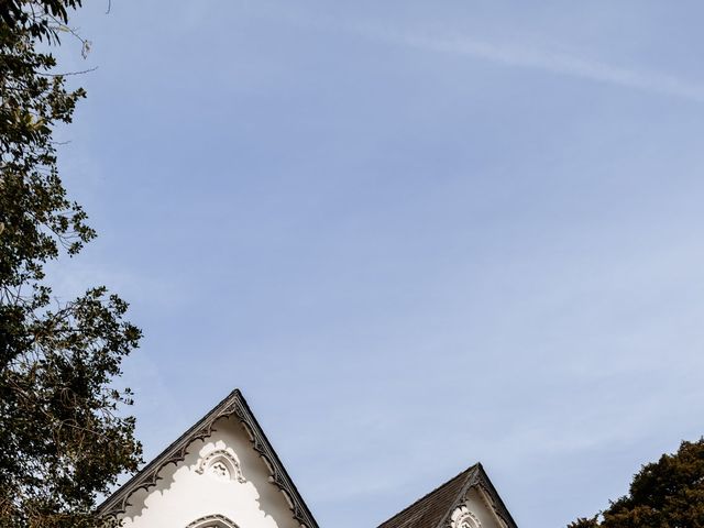 Duncan and Claire&apos;s Wedding in Manchester, Greater Manchester 3