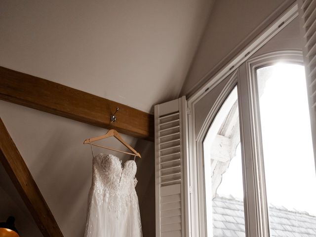 Duncan and Claire&apos;s Wedding in Manchester, Greater Manchester 4