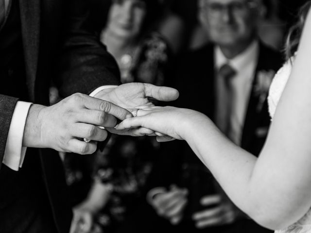 Duncan and Claire&apos;s Wedding in Manchester, Greater Manchester 29