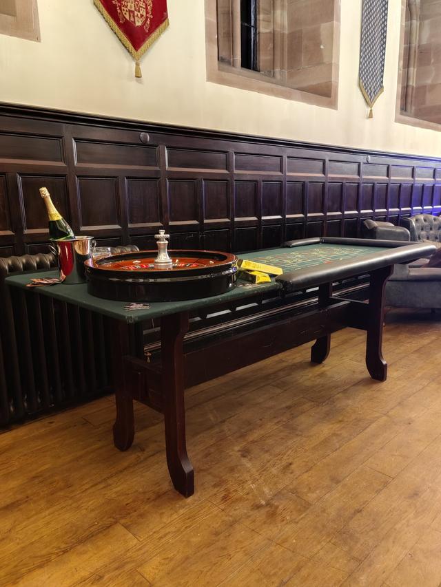 Miss Deal Fun Casino - 1