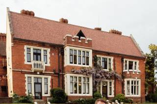 Highley Manor - 12