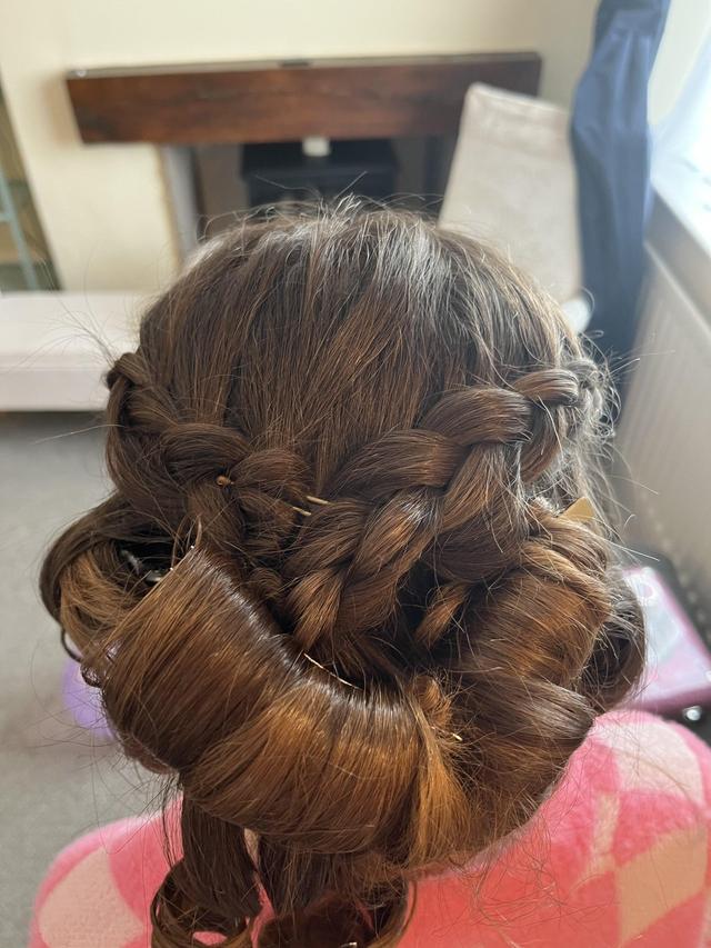Lisa Larner freelance hairstylist - 2