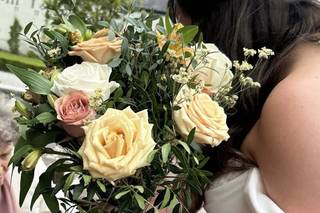 Stems Florist and Gifts - 1